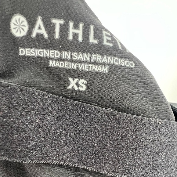 Athleta Keyhole Strappy One Piece Swimsuit In Black - Picture 5 of 7